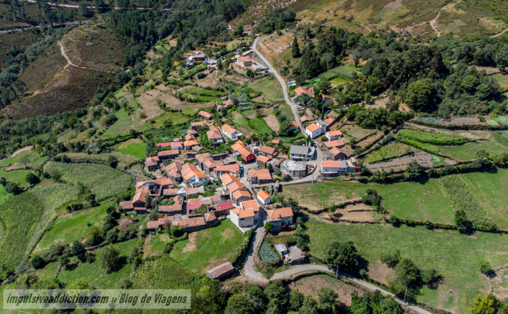 Aldeia de Mafómedes, no sopé da Serra do Marão