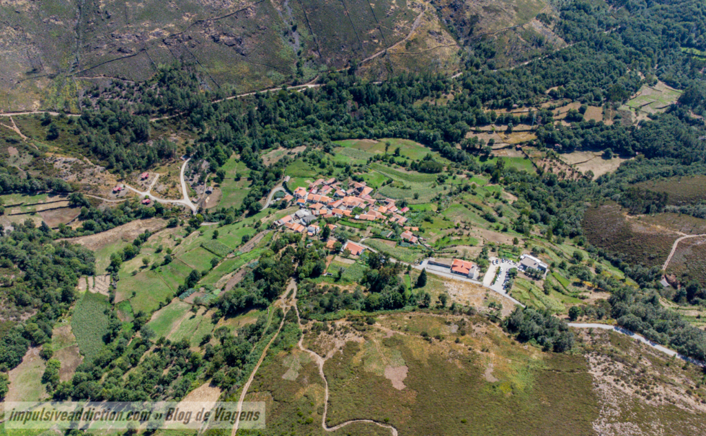 Aldeia de Mafómedes, no sopé da Serra do Marão