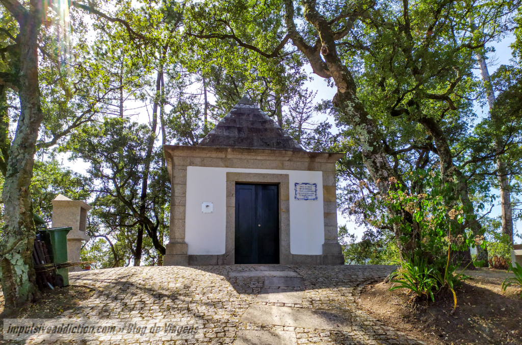 Capela no topo do Monte dos Desamparados