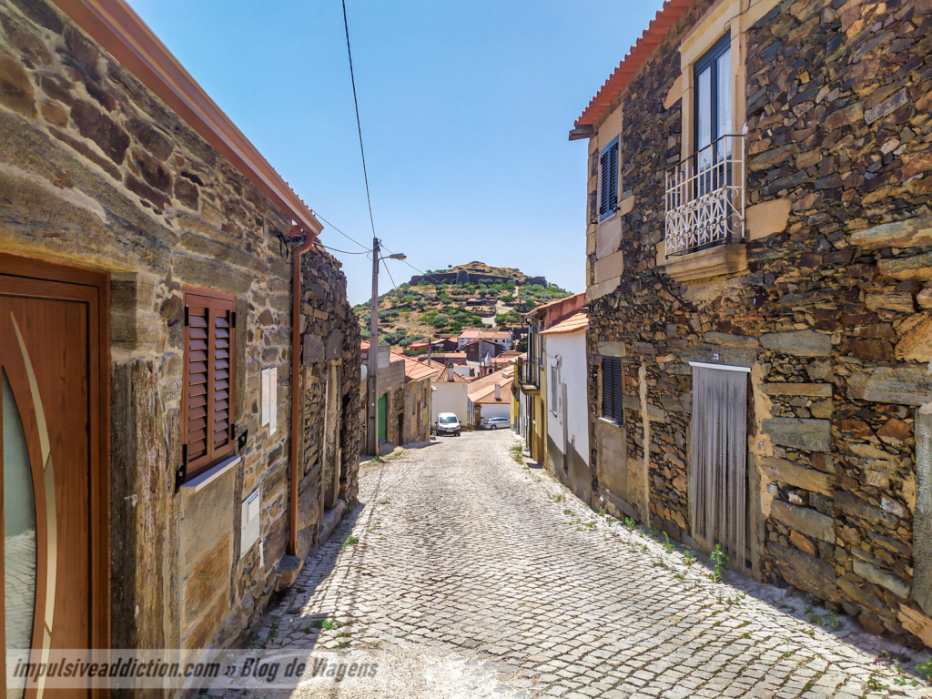Castelo Melhor em Vila Nova de Foz Côa
