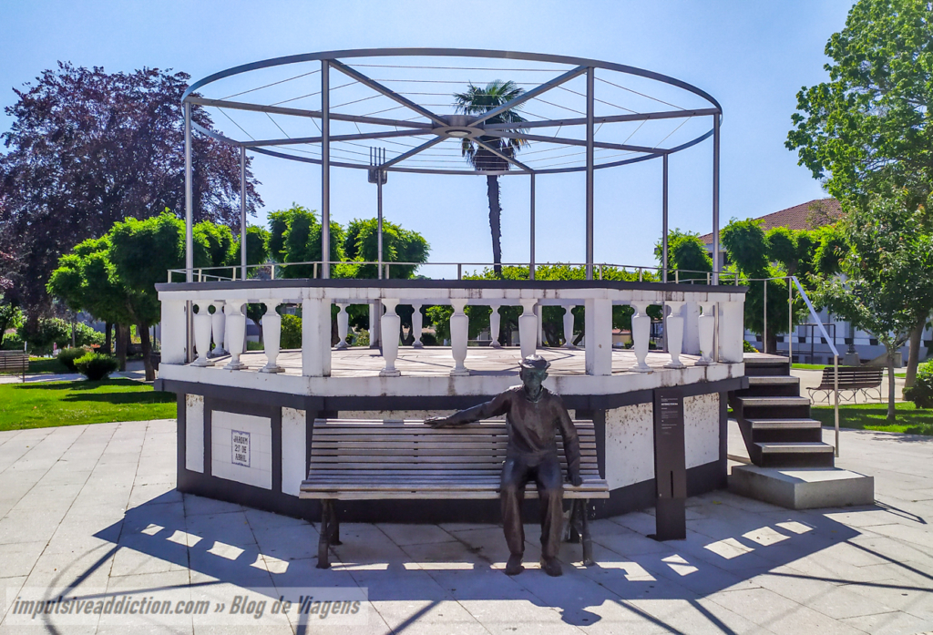 Coreto e Estátua de António Pereira