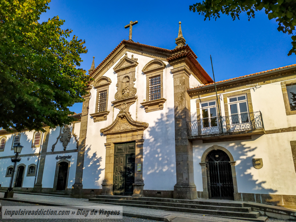Igreja de Santa Cristina e entrada para a Câmara Municipal (Convento Franciscano)