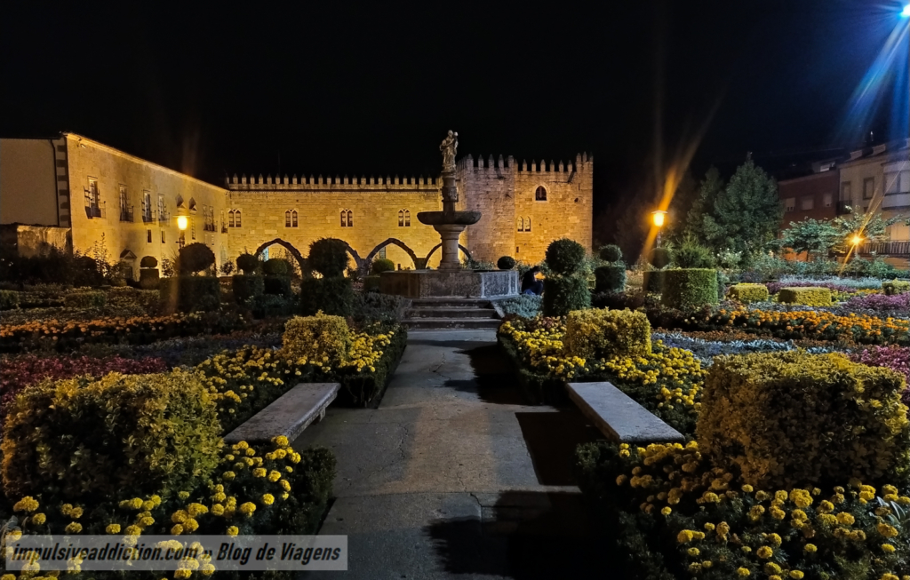 Visitar o Jardim de Santa Bárbara à noite