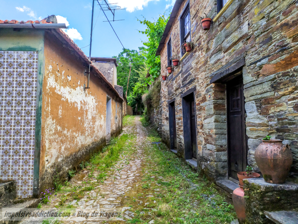 Aldeia de Xisto de Midões