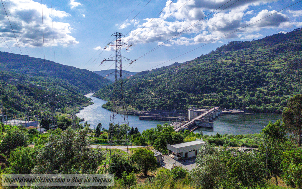 Miradouro para a Barragem do Carrapatelo