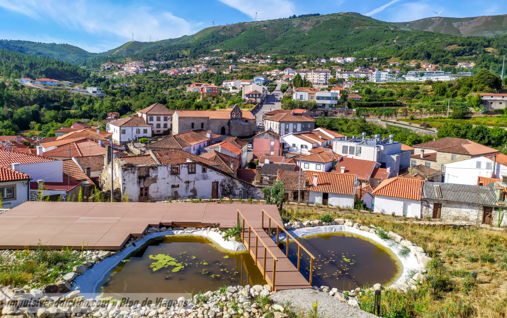 Miradouro do Alcácima para o Centro Histórico de Tarouca