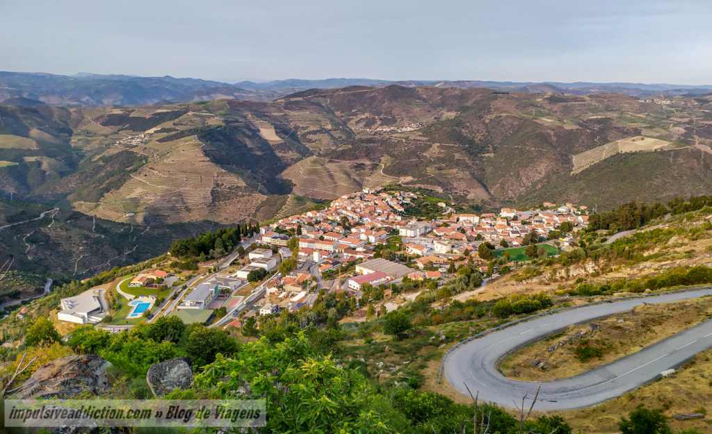 Vila de Tabuaço - Miradouro do Alto da Escrita ou do Pedregal