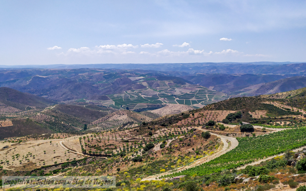Miradouro de São Gabriel e Quinta de Ervamoira à distância