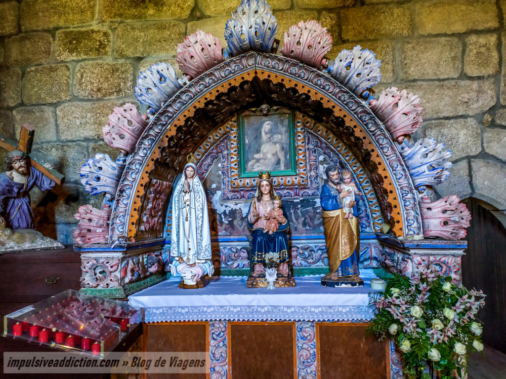 Interior da Igreja Românica de Cárquere