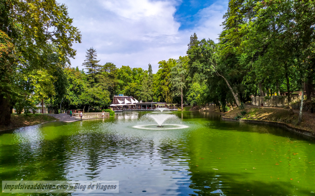 O Grande Lago do Parque da Ponte