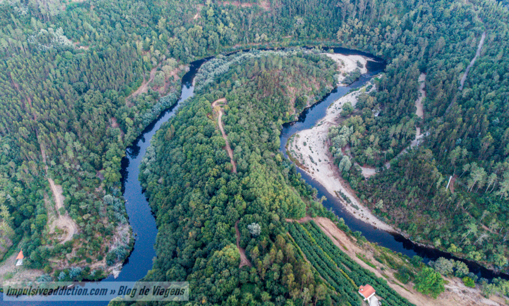 Imagem aérea na zona da Praia Fluvial da Várzea (Castelo de Paiva)