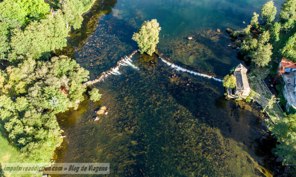 Quedas de água da Praia Fluvial de Adaúfe