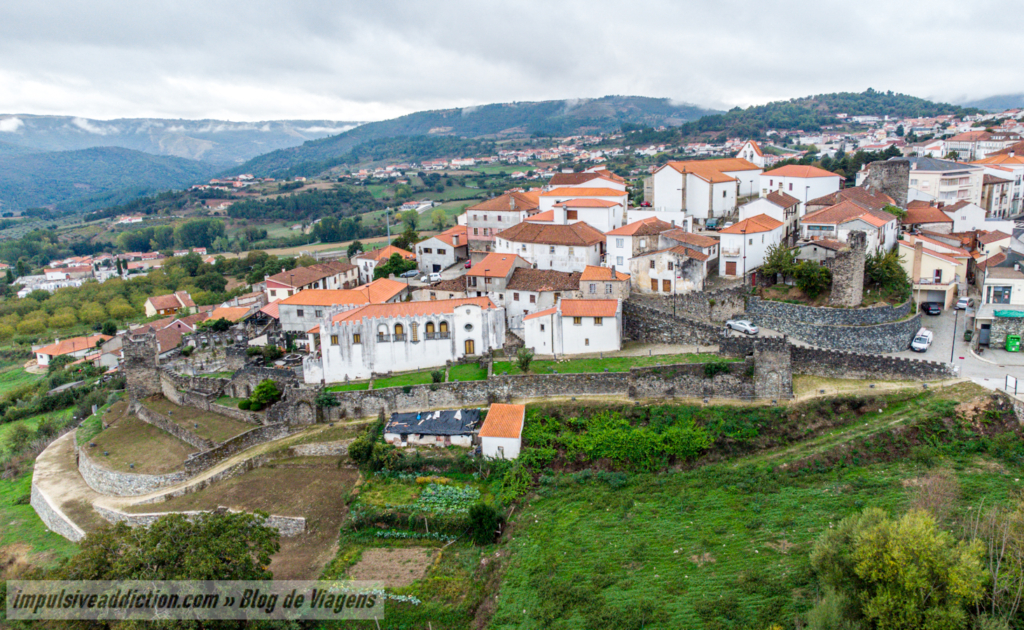 Imagem aérea do Castelo de Vinhais