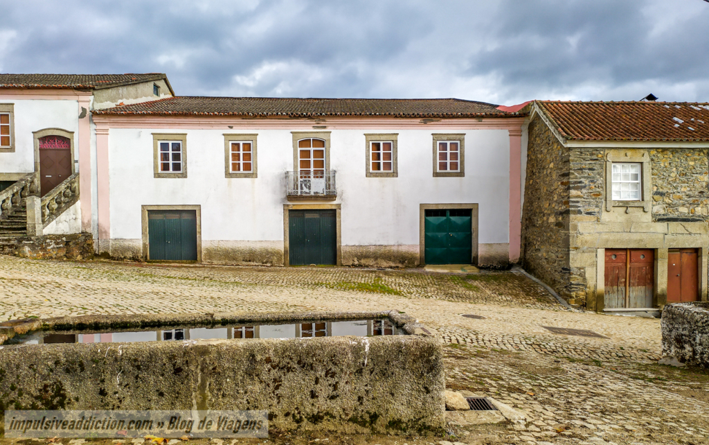 Aldeia de Cova da Lua
