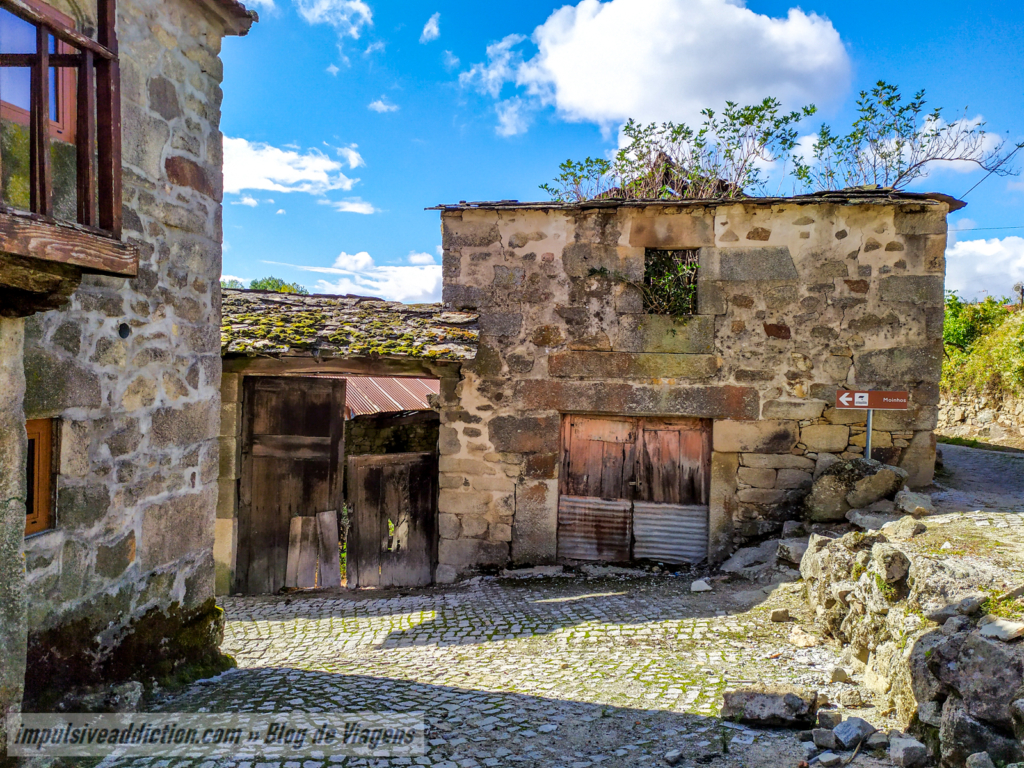 Aldeia de Moimenta da Raia