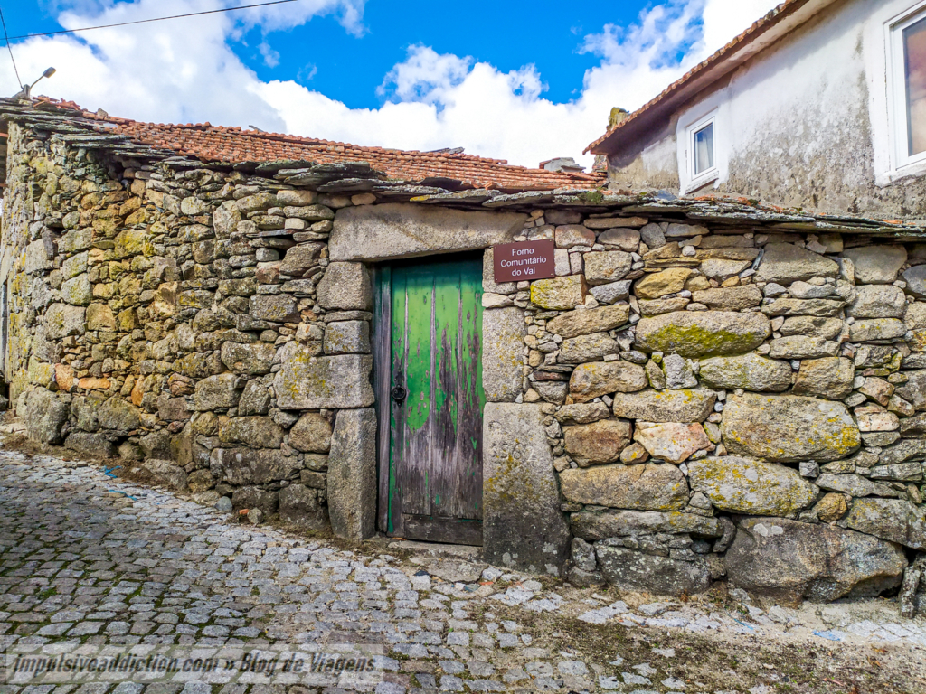 Forno Comunitário de Moimenta
