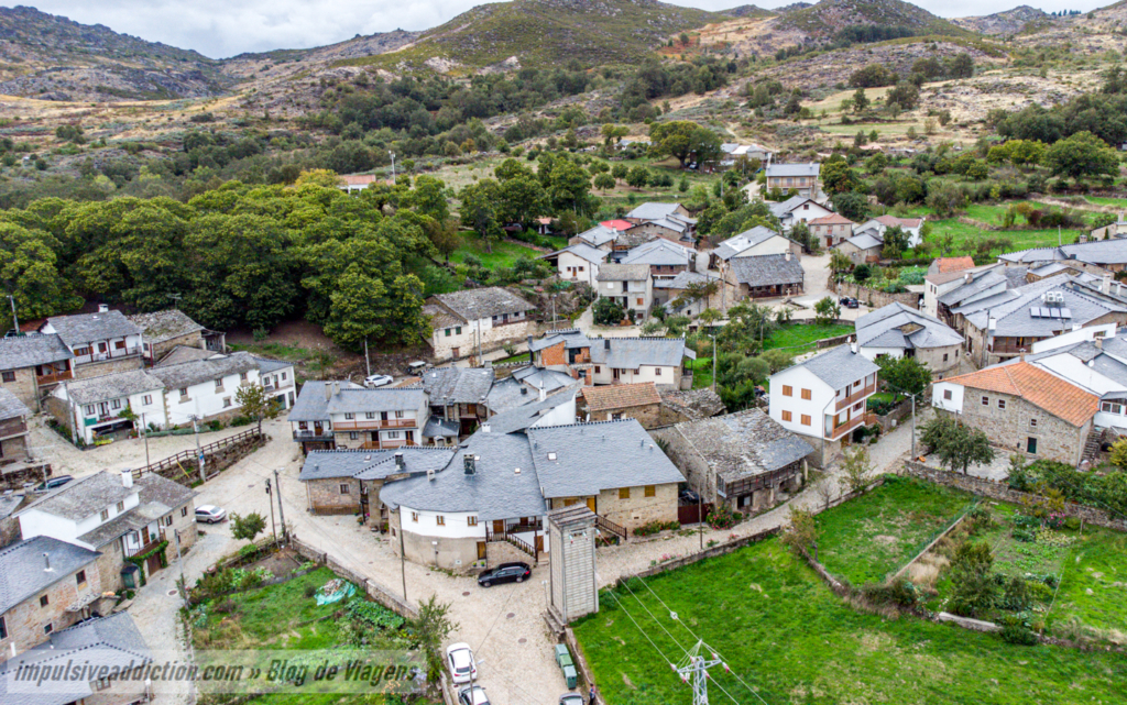 Imagem aérea da aldeia de Montesinho
