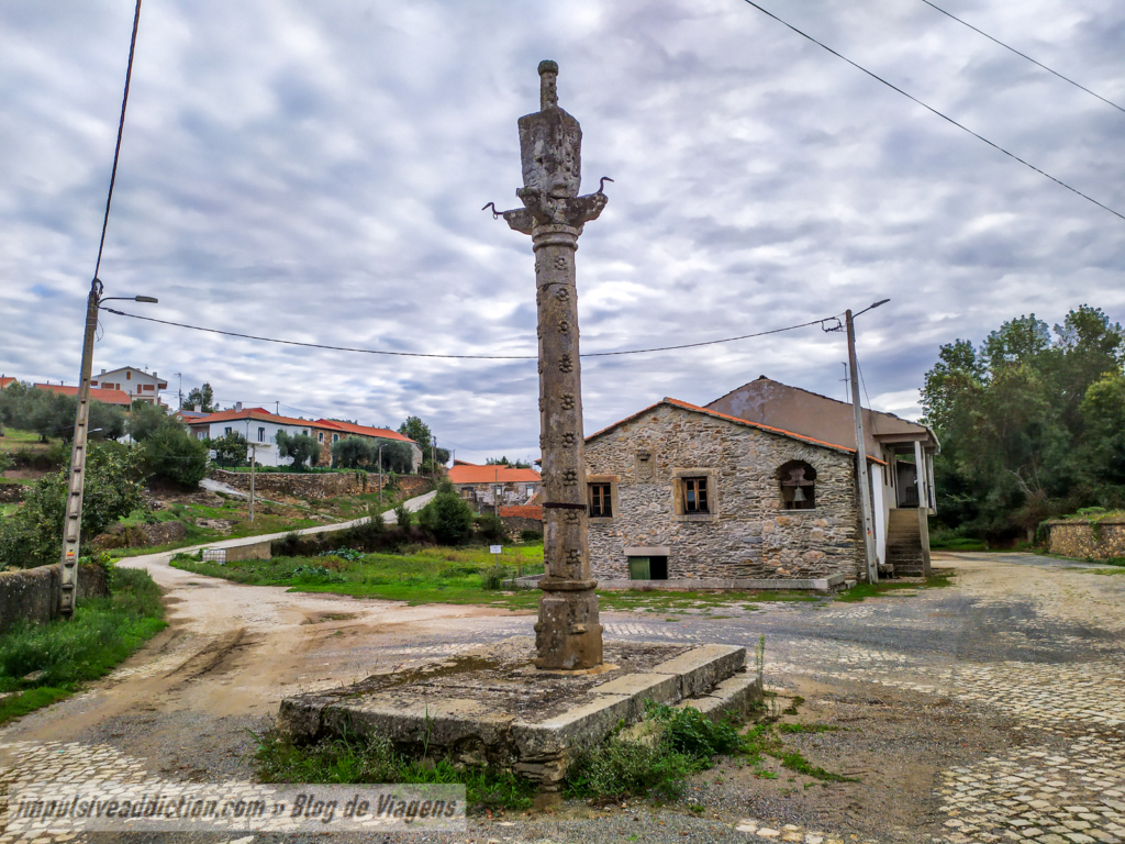 Pelourinho de Outeiro ao visitar Bragança