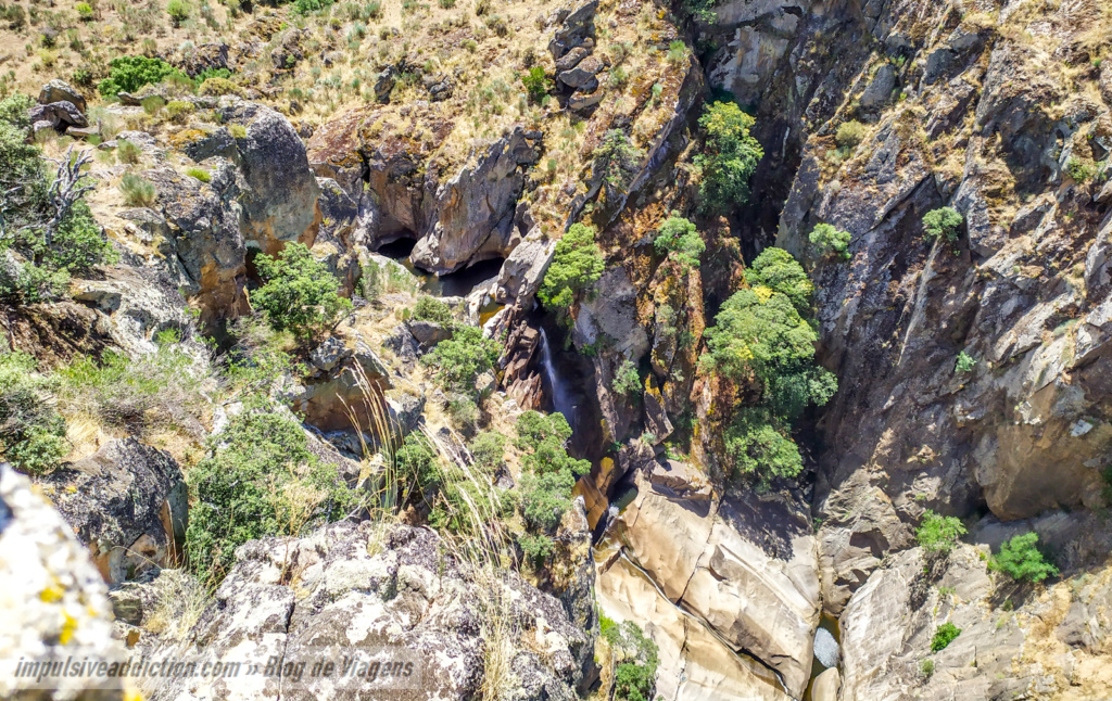 Miradouro para a Cascata "Cachón del Camaces"