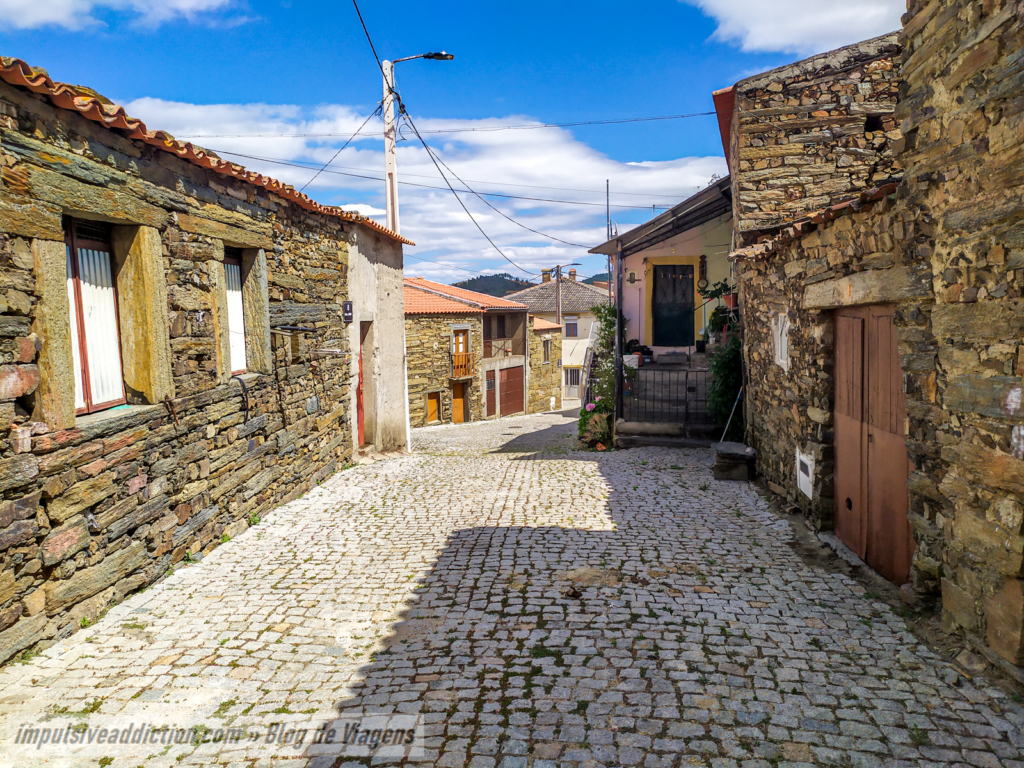 Aldeia de Urros ao visitar Torre de Moncorvo