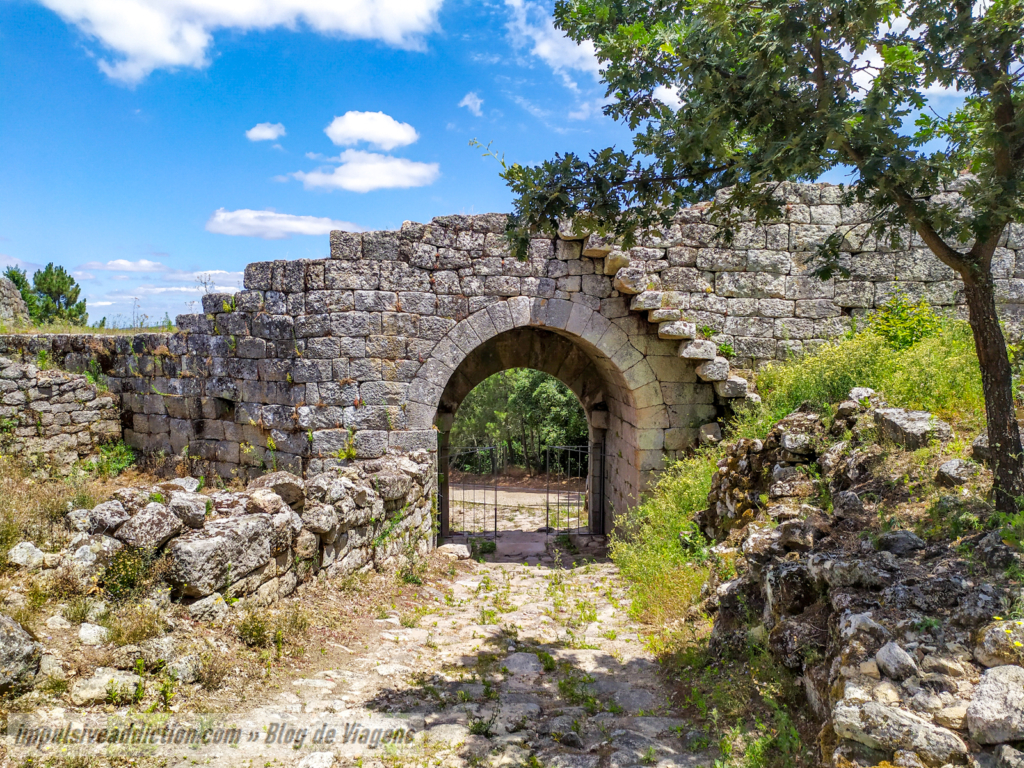 Detalhes do Castelo de Ansiães