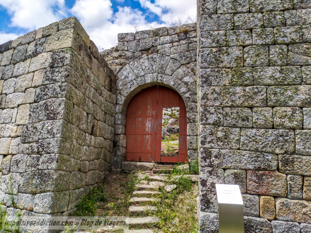 Detalhes do Castelo de Ansiães