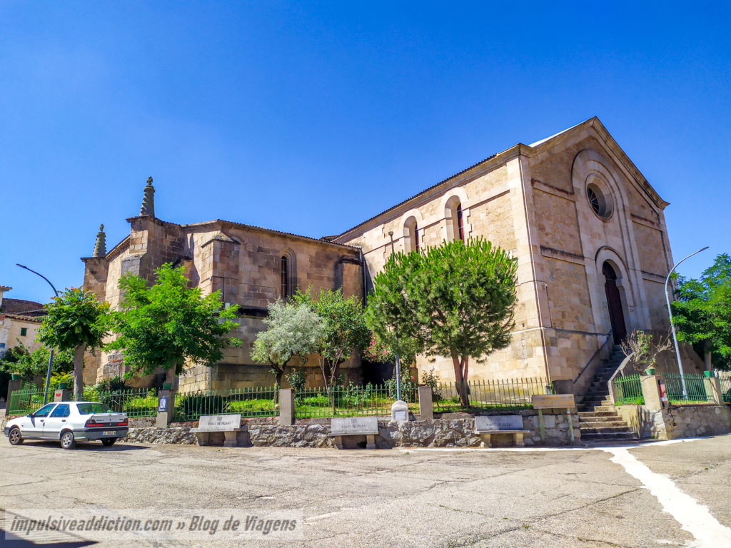 Igreja de Santa Maria ao visitar Villarino de los Aires