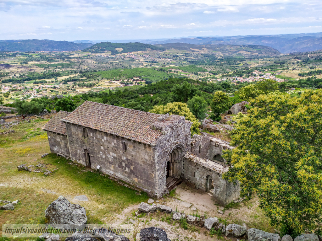 Igreja de São Salvador no Castelo de Ansiães