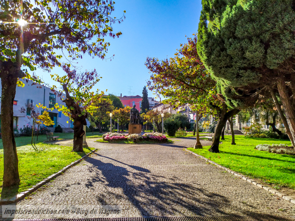Jardim em torno do Mercado Municipal de Mirandela