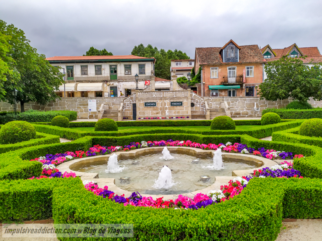 Jardim da Praça Dom Lopo Vaz de Sampaio