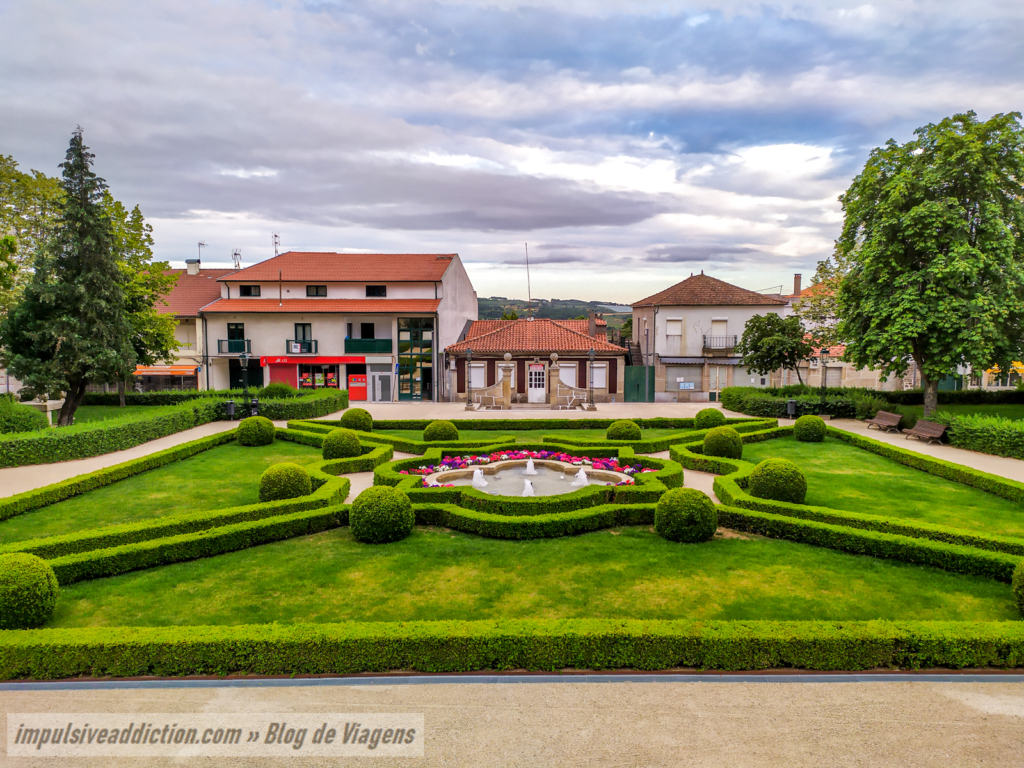Jardim da Praça Dom Lopo Vaz de Sampaio