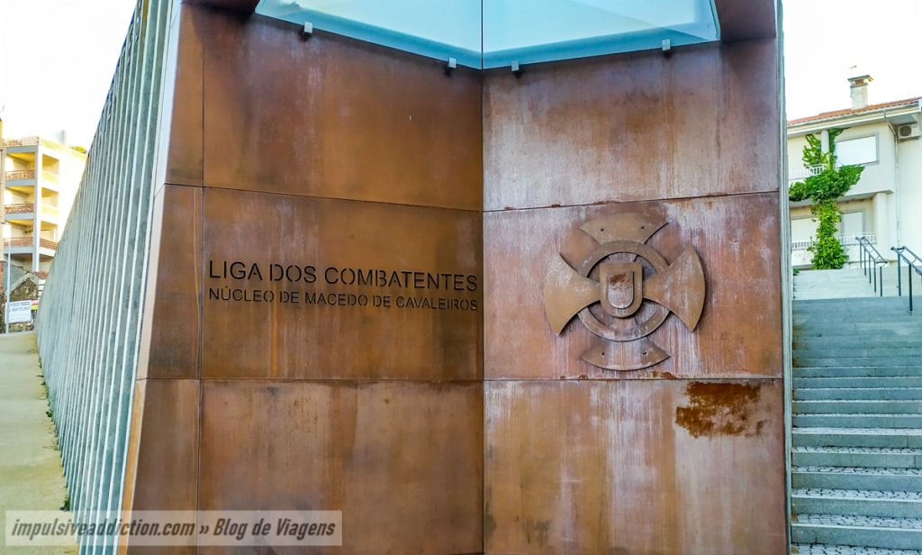 Monumento aos Combatentes de Macedo de Cavaleiros