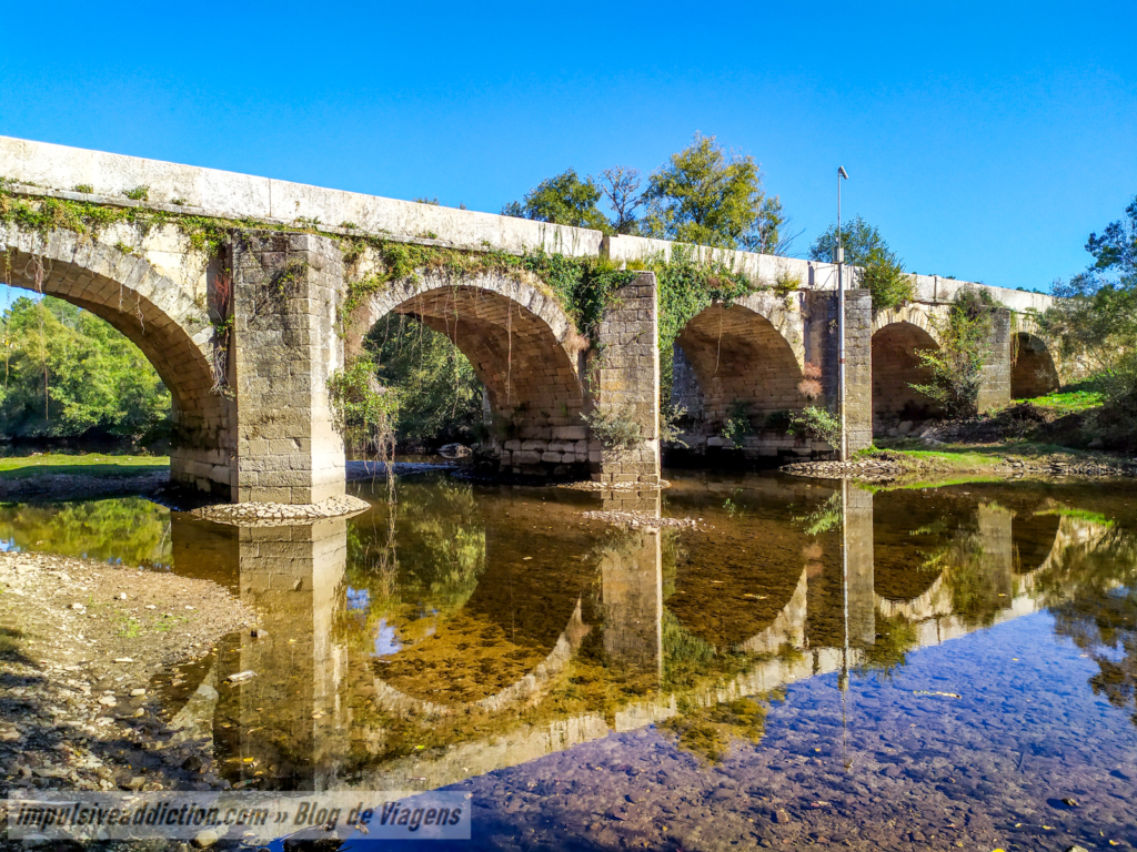 Ponte de Pedra sobre o Rio Tuela