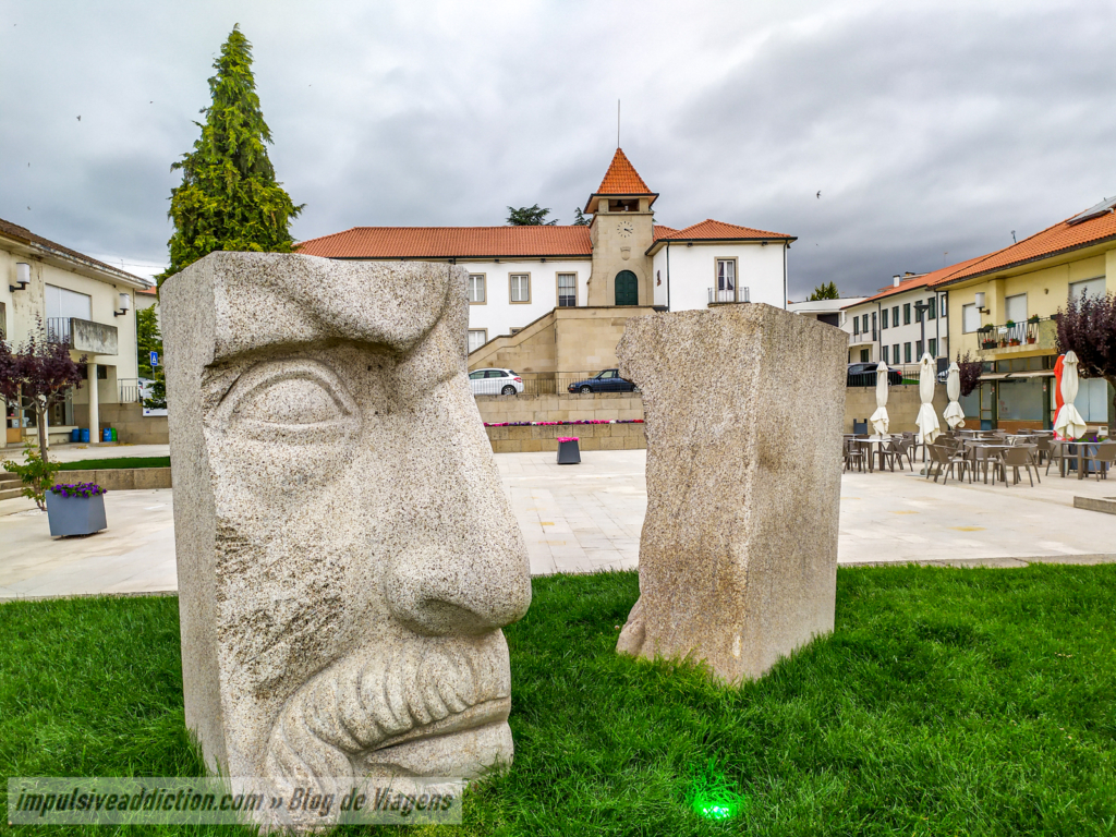 Praça do Município de Carrazeda de Ansiães