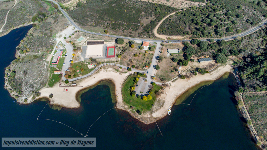 Praia Fluvial da Fraga da Pegada na Albufeira do Azibo