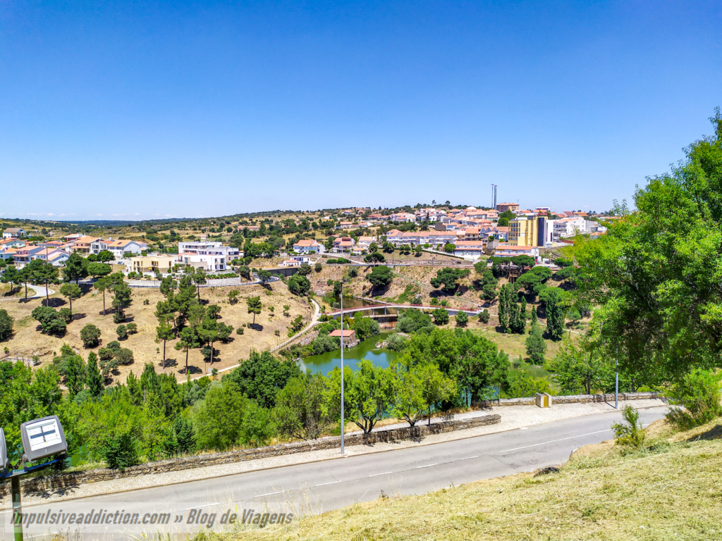 Vista do Castelo para o Parque do Rio Fresno