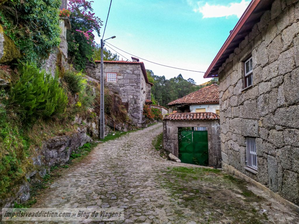 Aldeia do Urjal ao visitar Amares