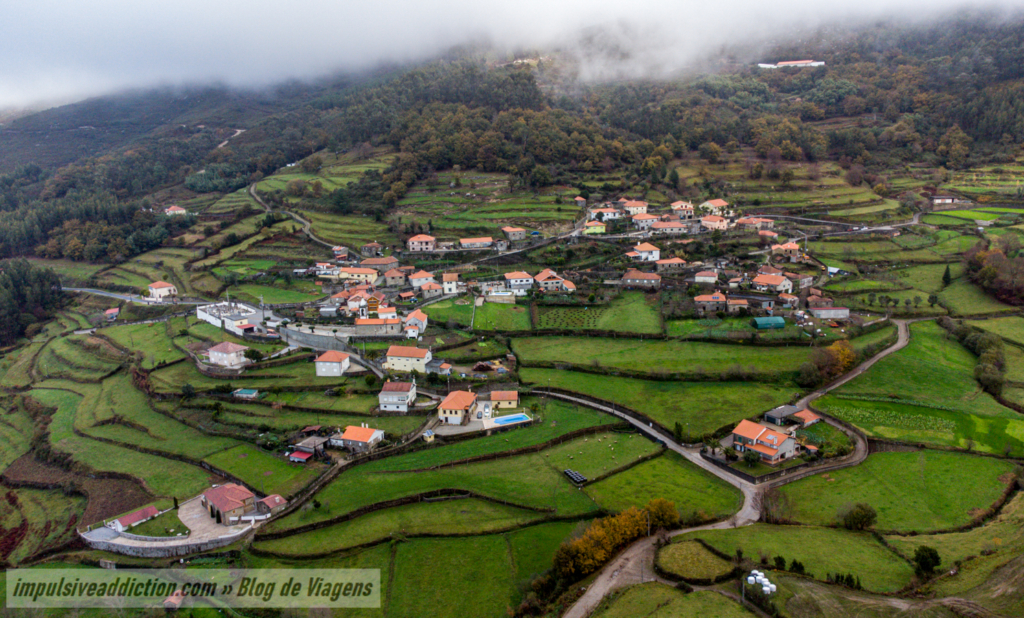 Aldeia de Labrujó na Mesa dos 4 Abades