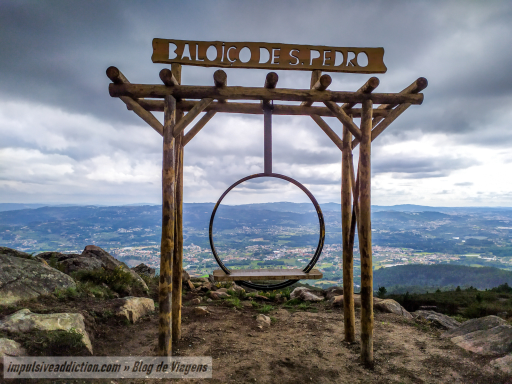 Baloiço e Miradouro de São Pedro de Fins