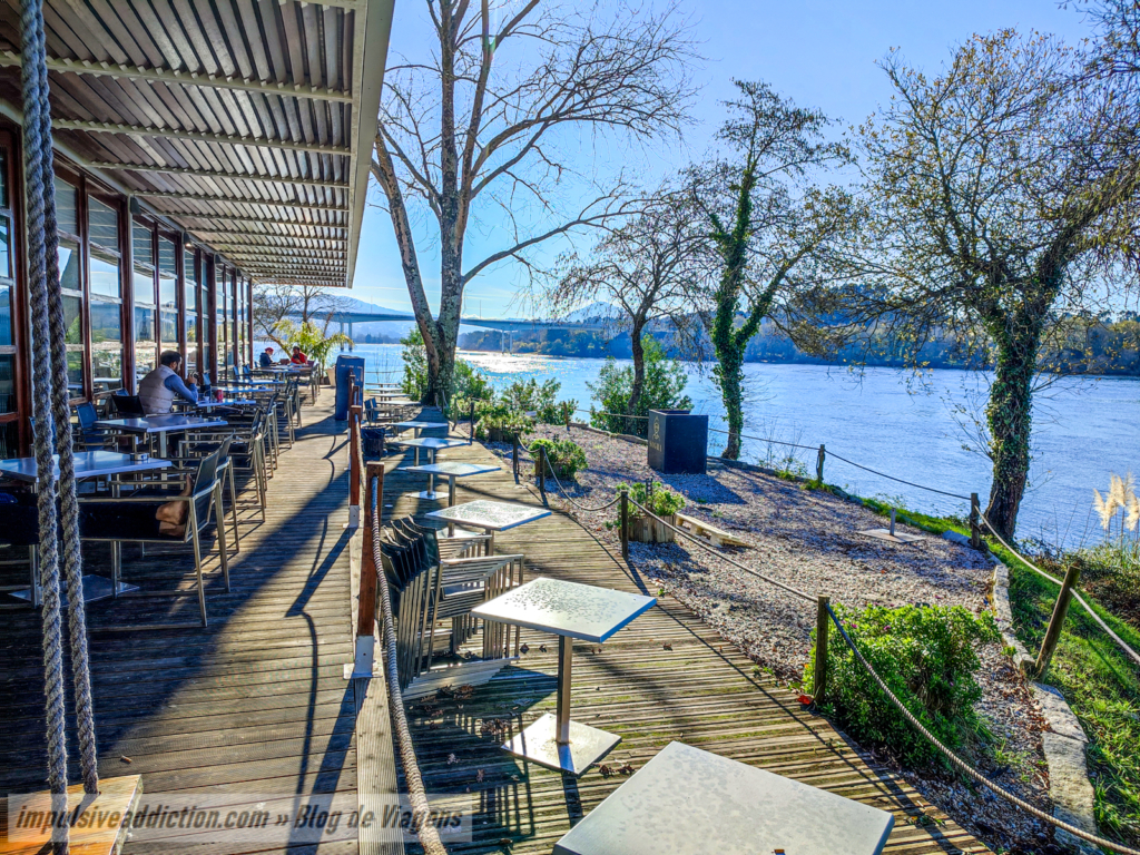 Bar da Praia Fluvial da Lenta
