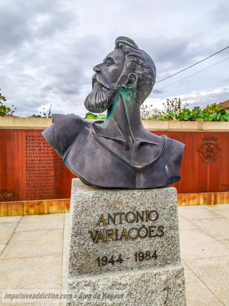 Busto de António Variações, em Fiscal