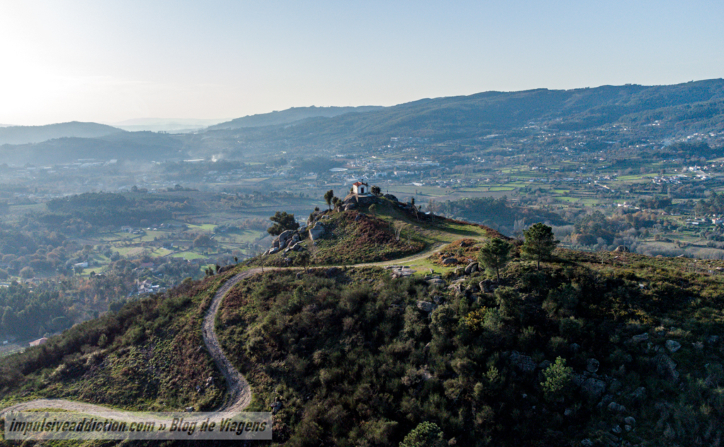 Capela de São Julião ao visitar Vila Verde