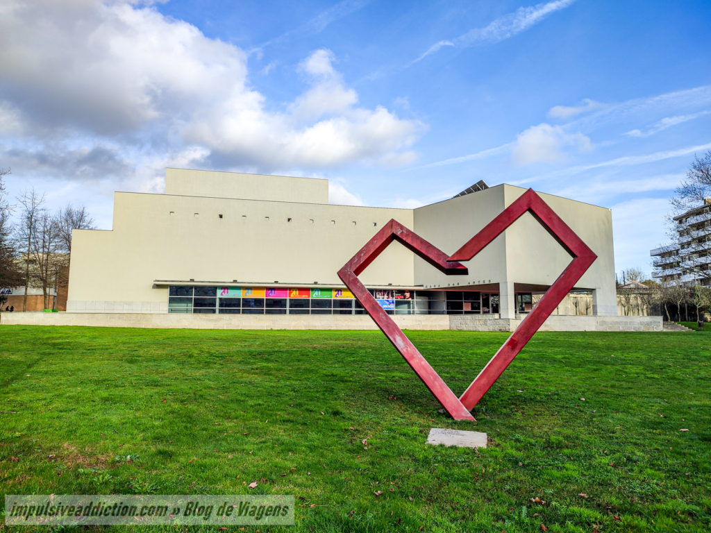 Casa das Artes e Parque de Sinçães