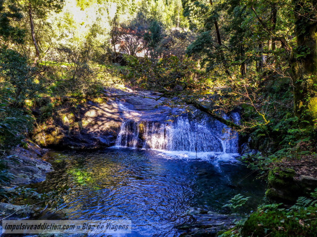 Trás do Âncora Waterfalls