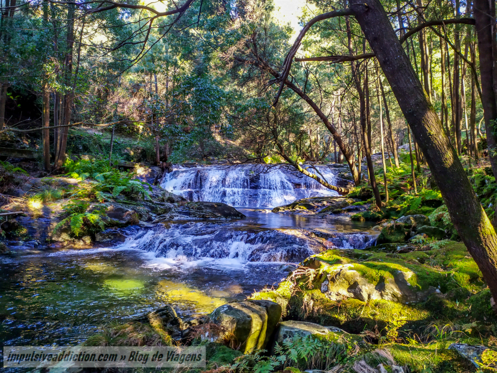 Trás do Âncora Waterfalls
