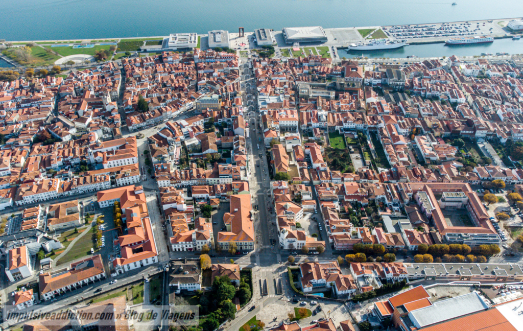 Avenida dos Combatentes da Grande Guerra in the center of the picture