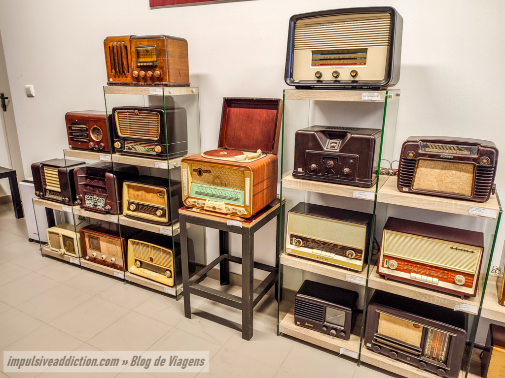Exposição temporária de Rádios Antigos da Fortaleza de Valença
