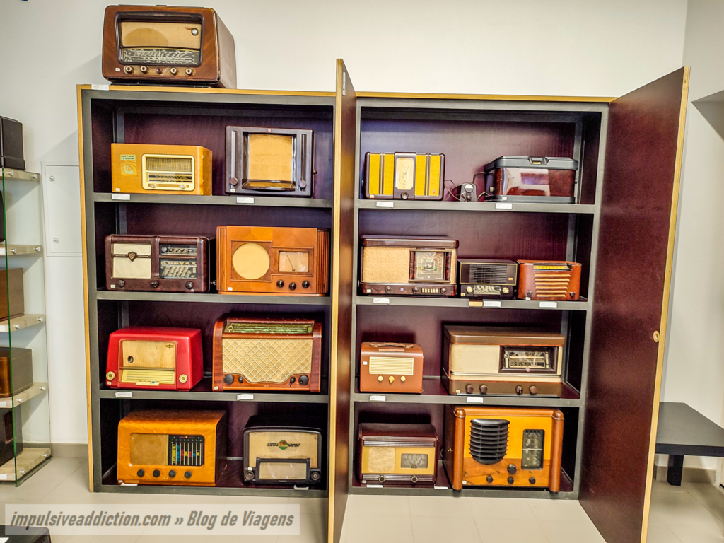 Exposição temporária de Rádios Antigos da Fortaleza de Valença