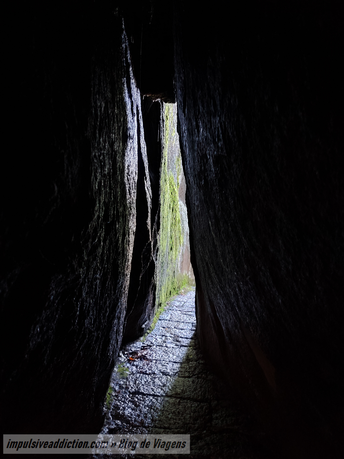 Monte da Penha Caves