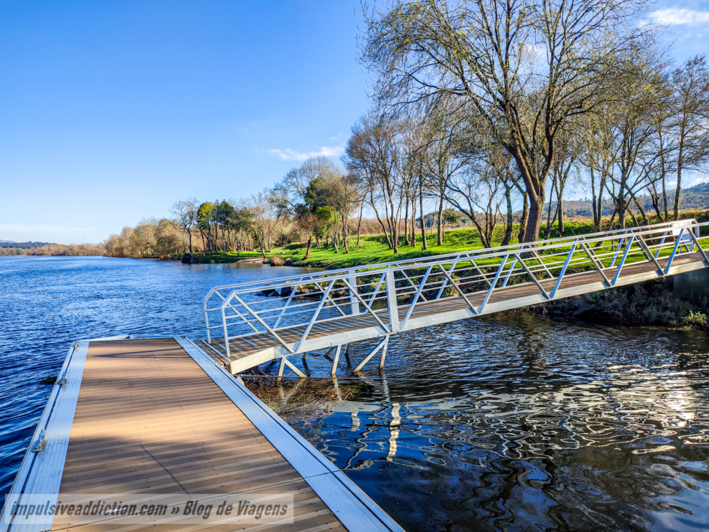 Frades Fishing Pier and picnic area